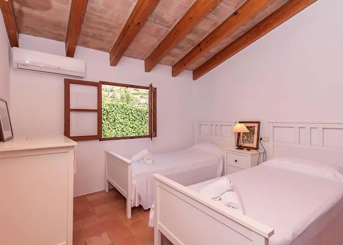 Venzala Petit By Sealand * Pollença